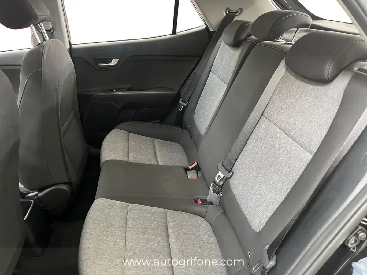 Kia Stonic usata a Modena (14)