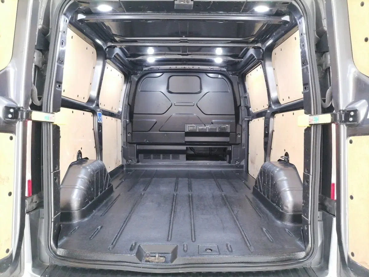 Ford Transit Custom Furgone usata a Roma (9)