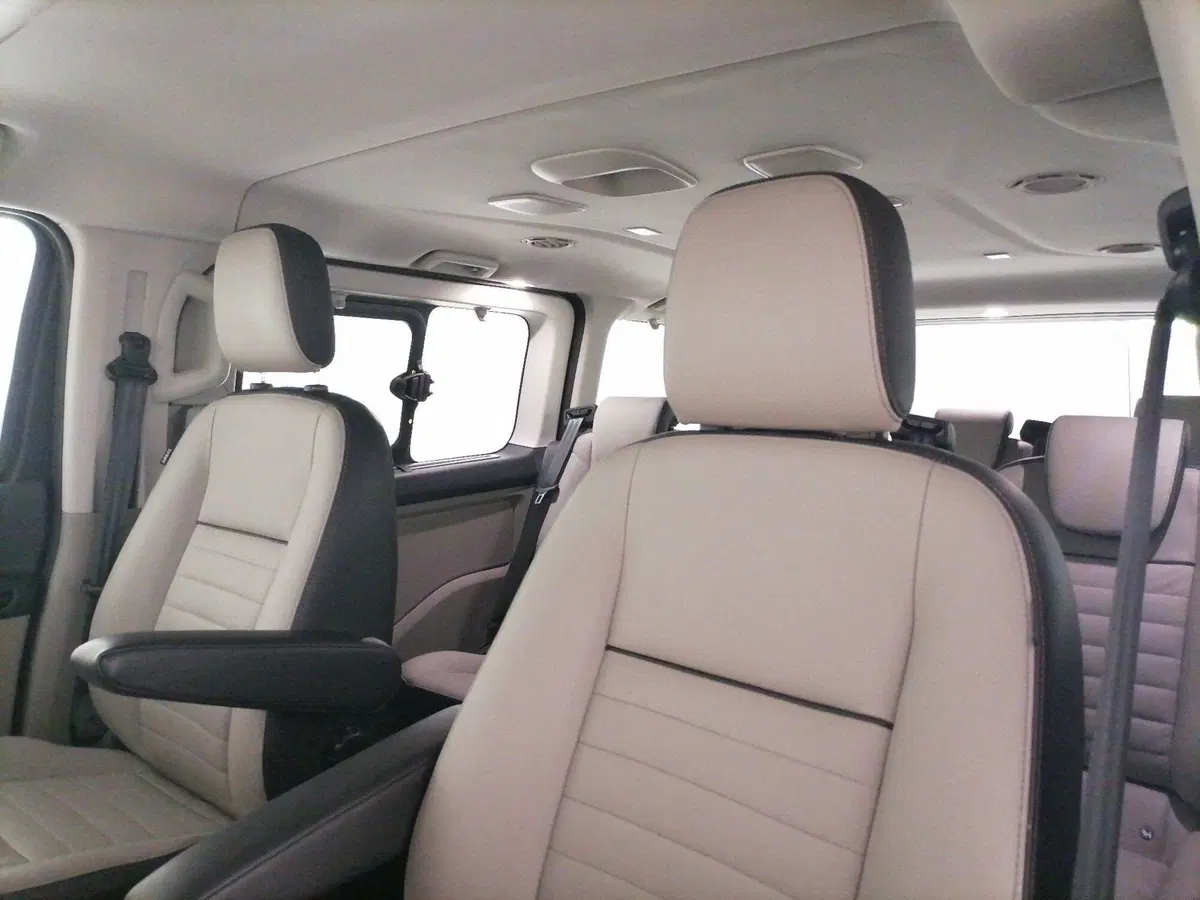 Ford Tourneo Custom usata a Roma (12)