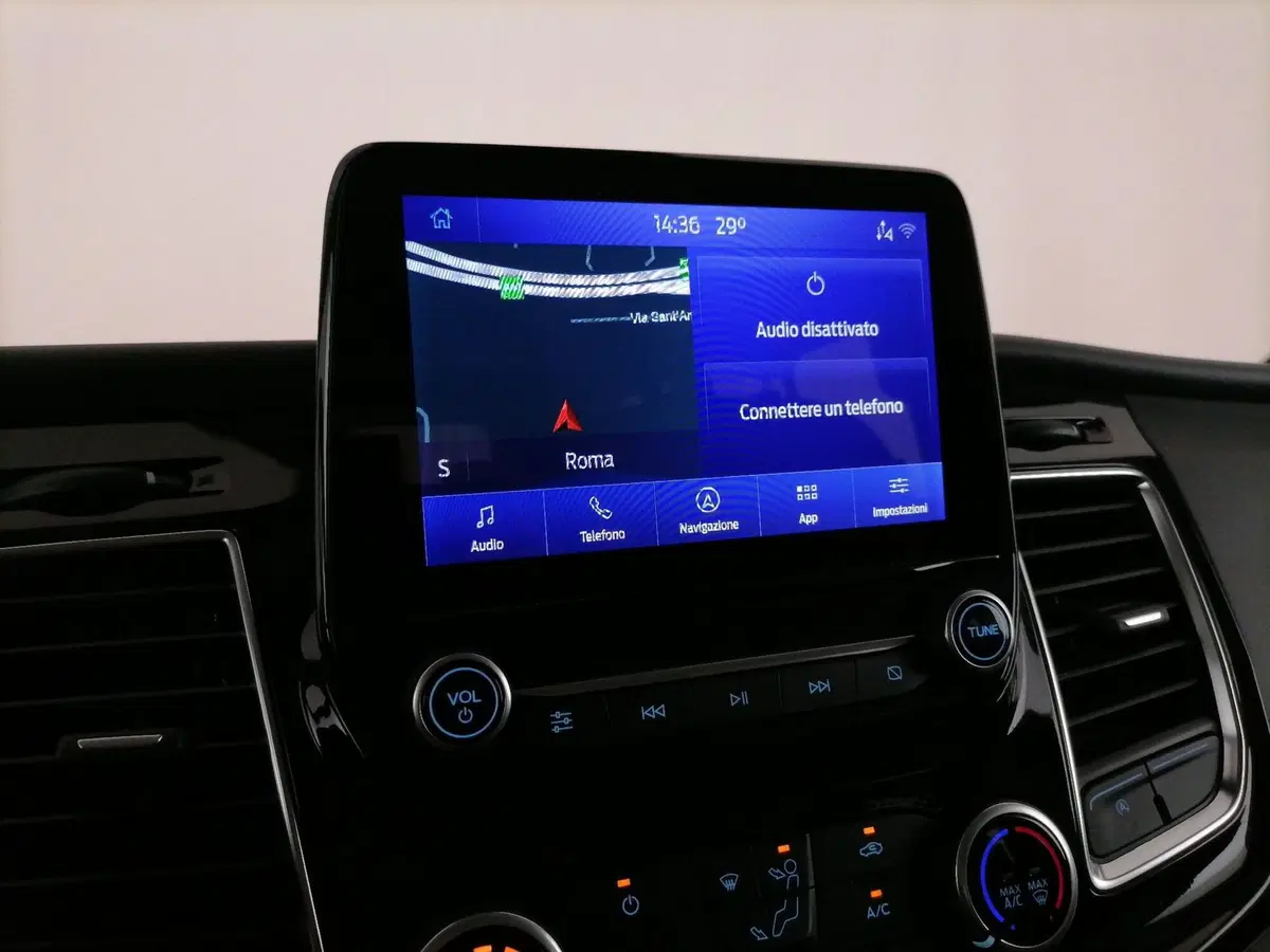 Ford Tourneo Custom usata a Roma (15)