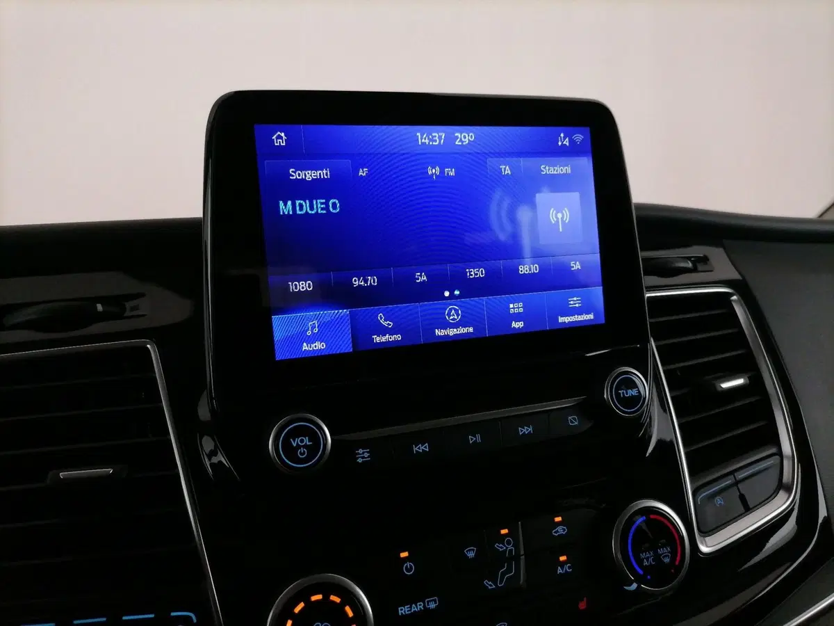 Ford Tourneo Custom usata a Roma (17)