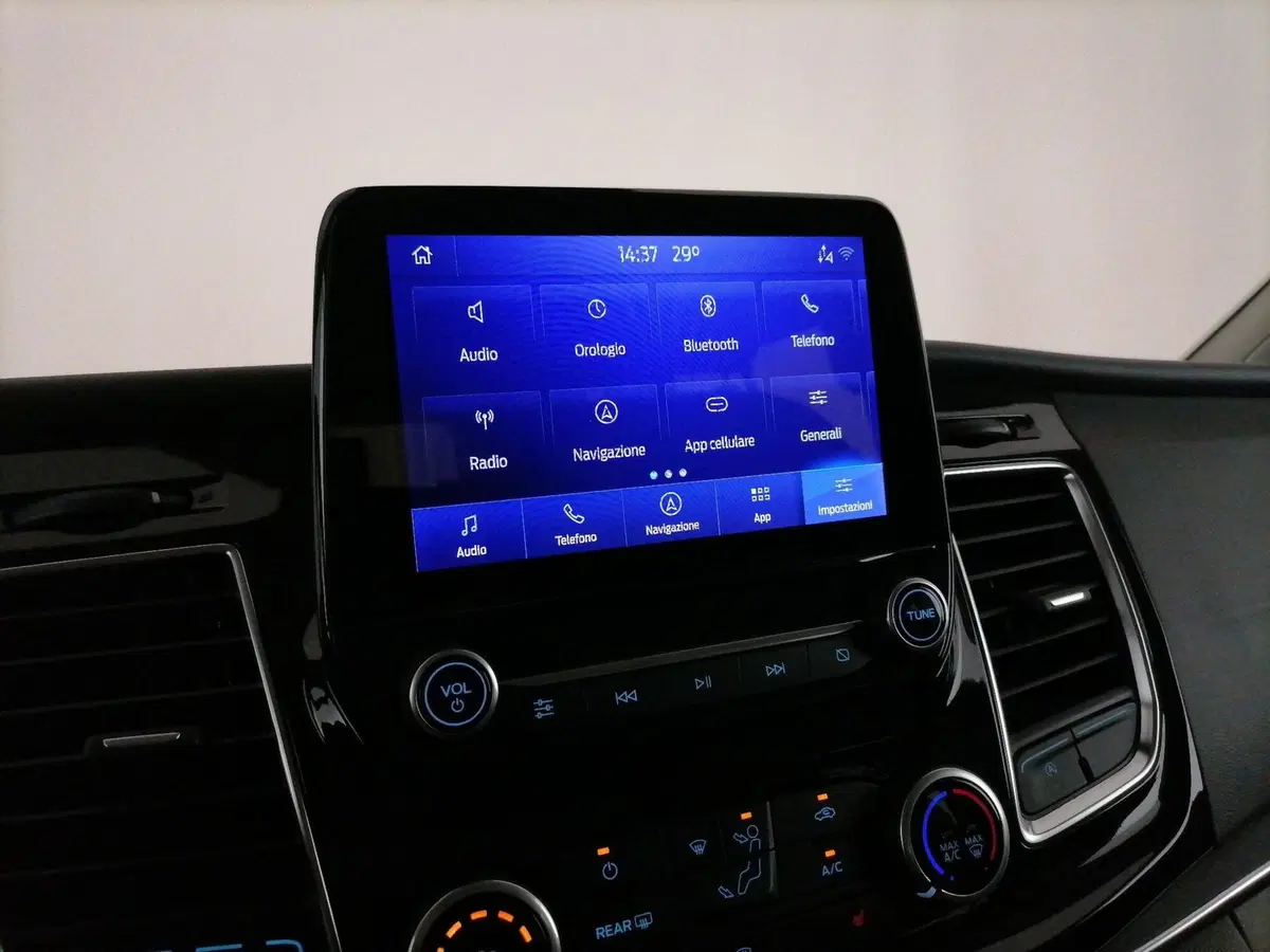 Ford Tourneo Custom usata a Roma (19)