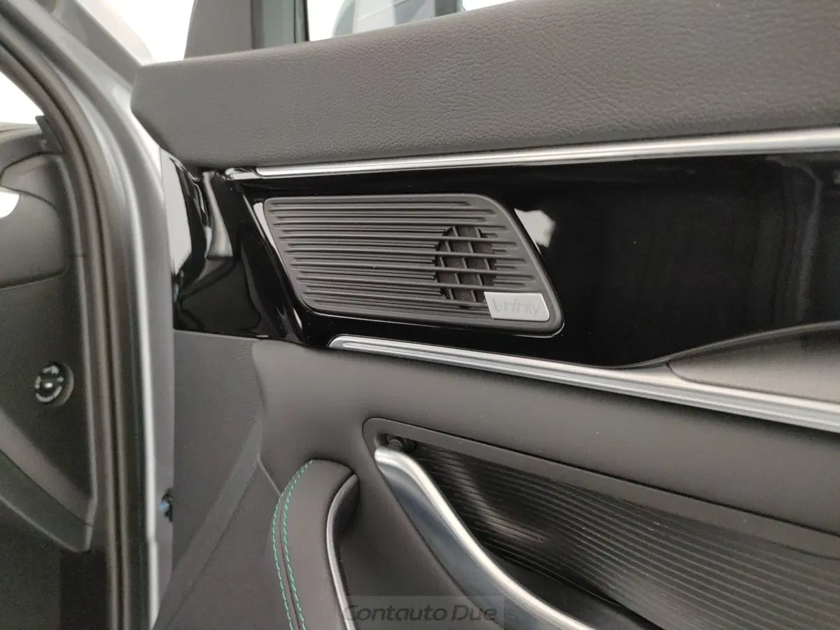 Byd Seal U DM-i  usata a Caserta (16)