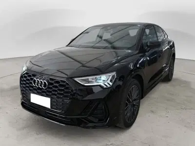 Audi Q3 Sportback 45 TFSI e S tronic S line edition del 2021 usata a Sala Consilina