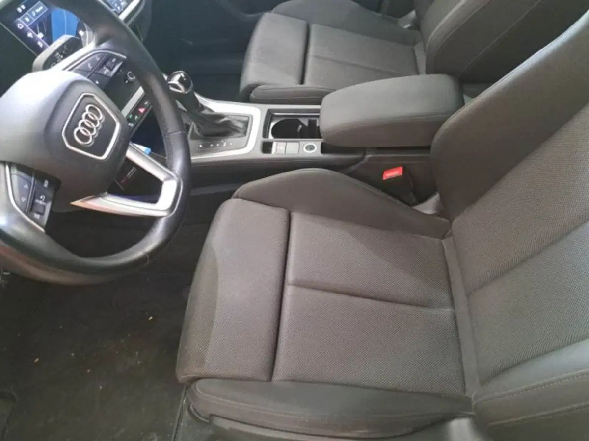 Audi Q3 Sportback usata a Salerno (11)