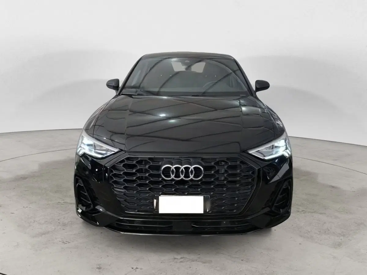 Audi Q3 Sportback usata a Salerno (2)