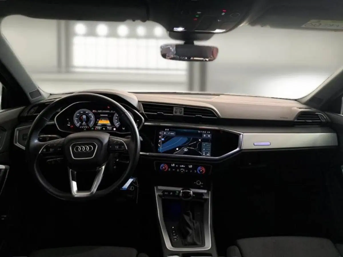 Audi Q3 Sportback usata a Salerno (7)