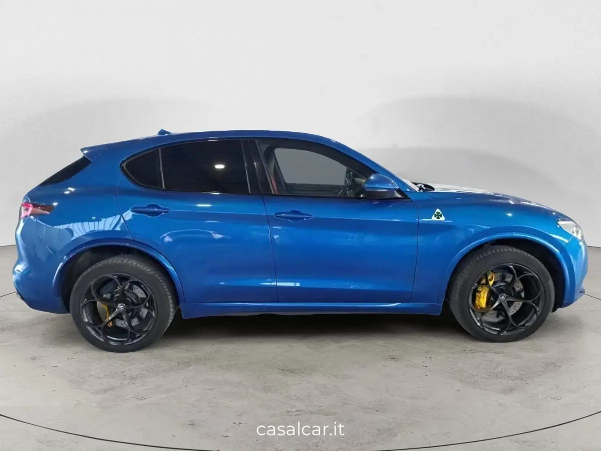 Alfa Romeo Stelvio usata a Salerno (5)