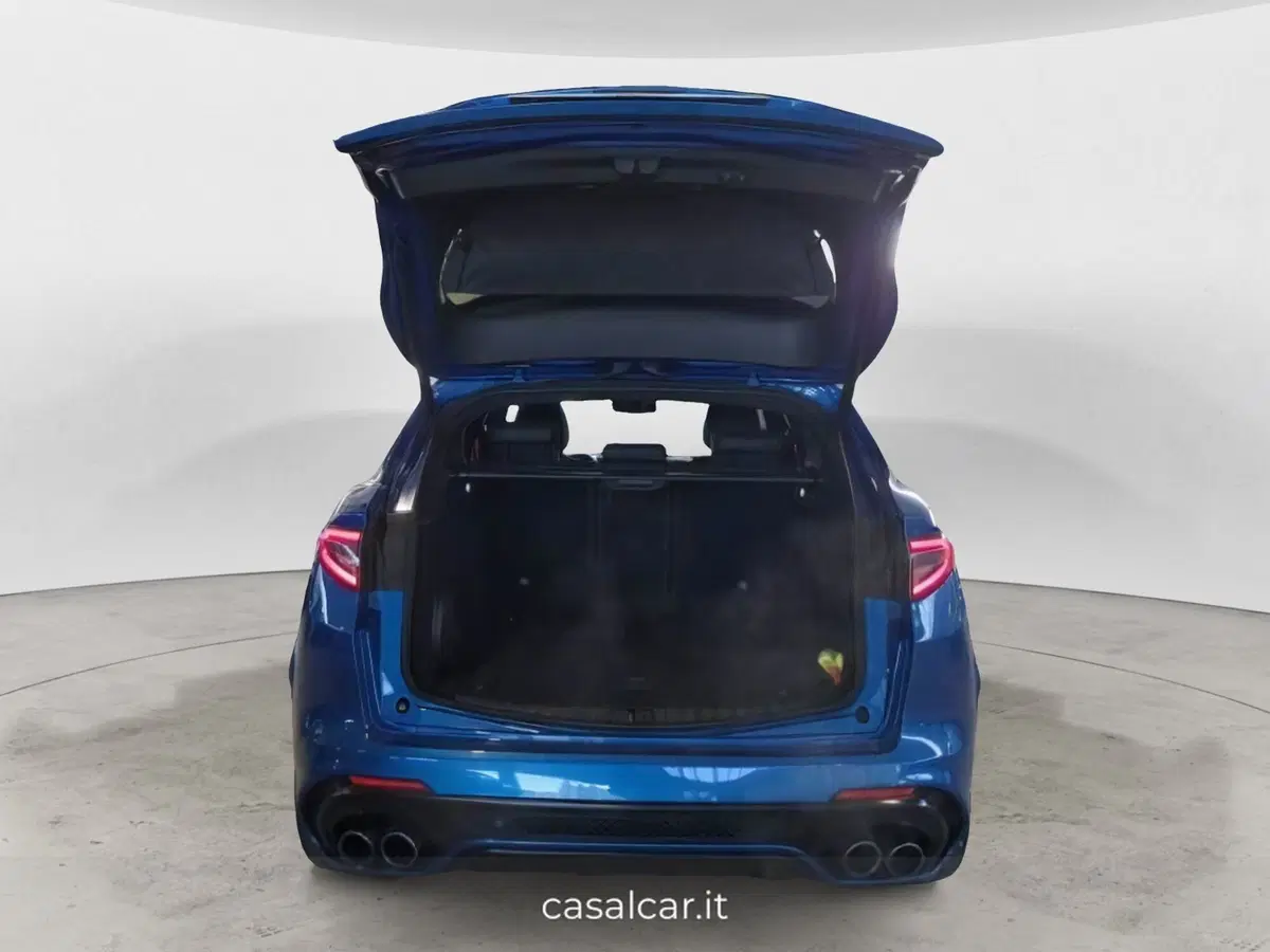 Alfa Romeo Stelvio usata a Salerno (7)