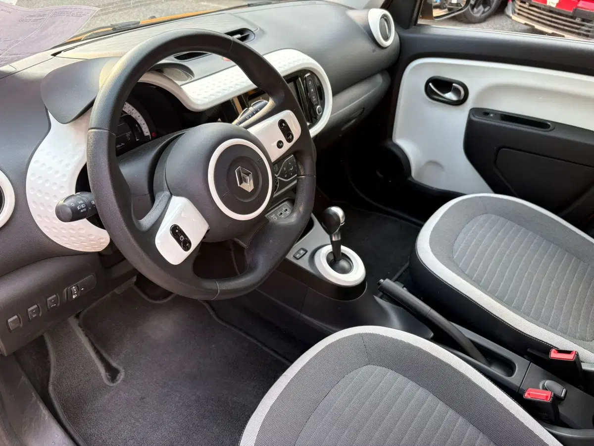 Renault Twingo usata a Bergamo (9)