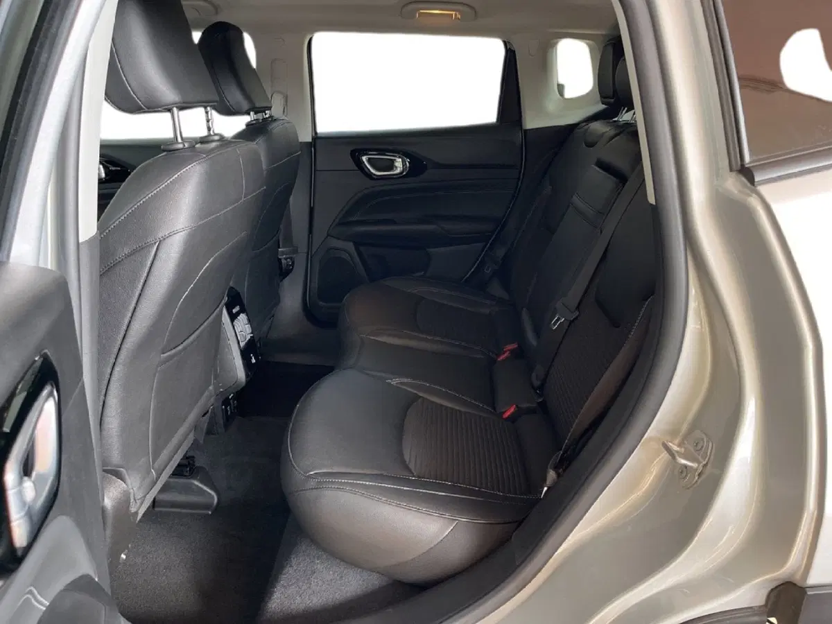 Jeep Compass usata a Torino (9)