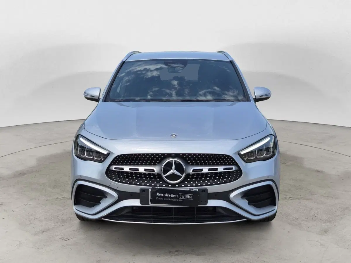Mercedes-Benz GLA SUV usata  (2)