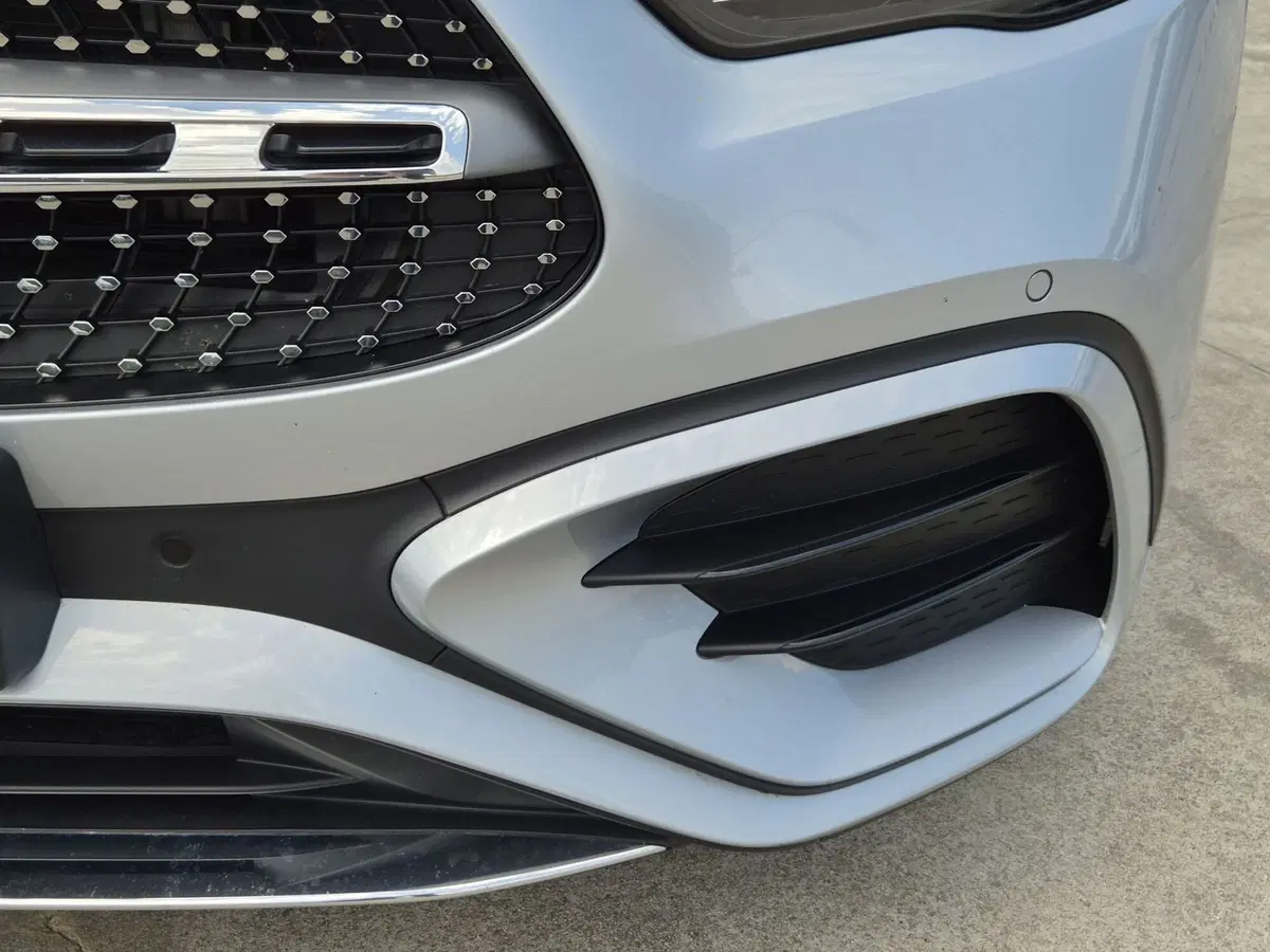 Mercedes-Benz GLA SUV usata  (20)