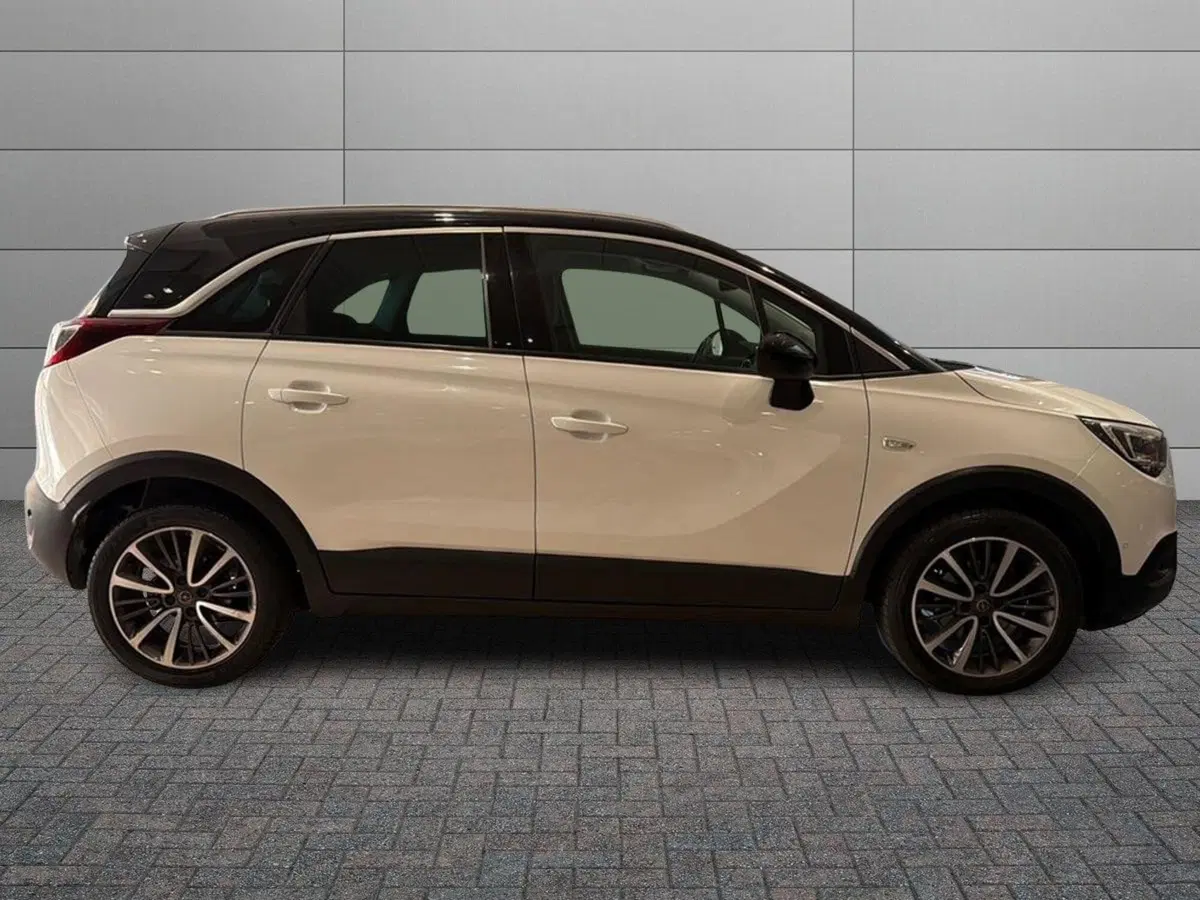 Opel Crossland X usata a Catania (3)