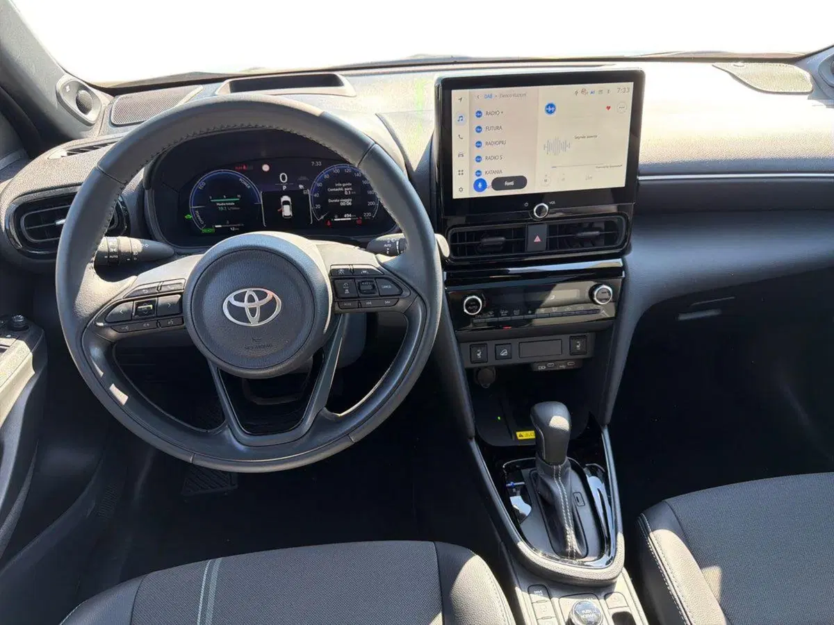 Toyota Yaris Cross nuova a Siracusa (13)
