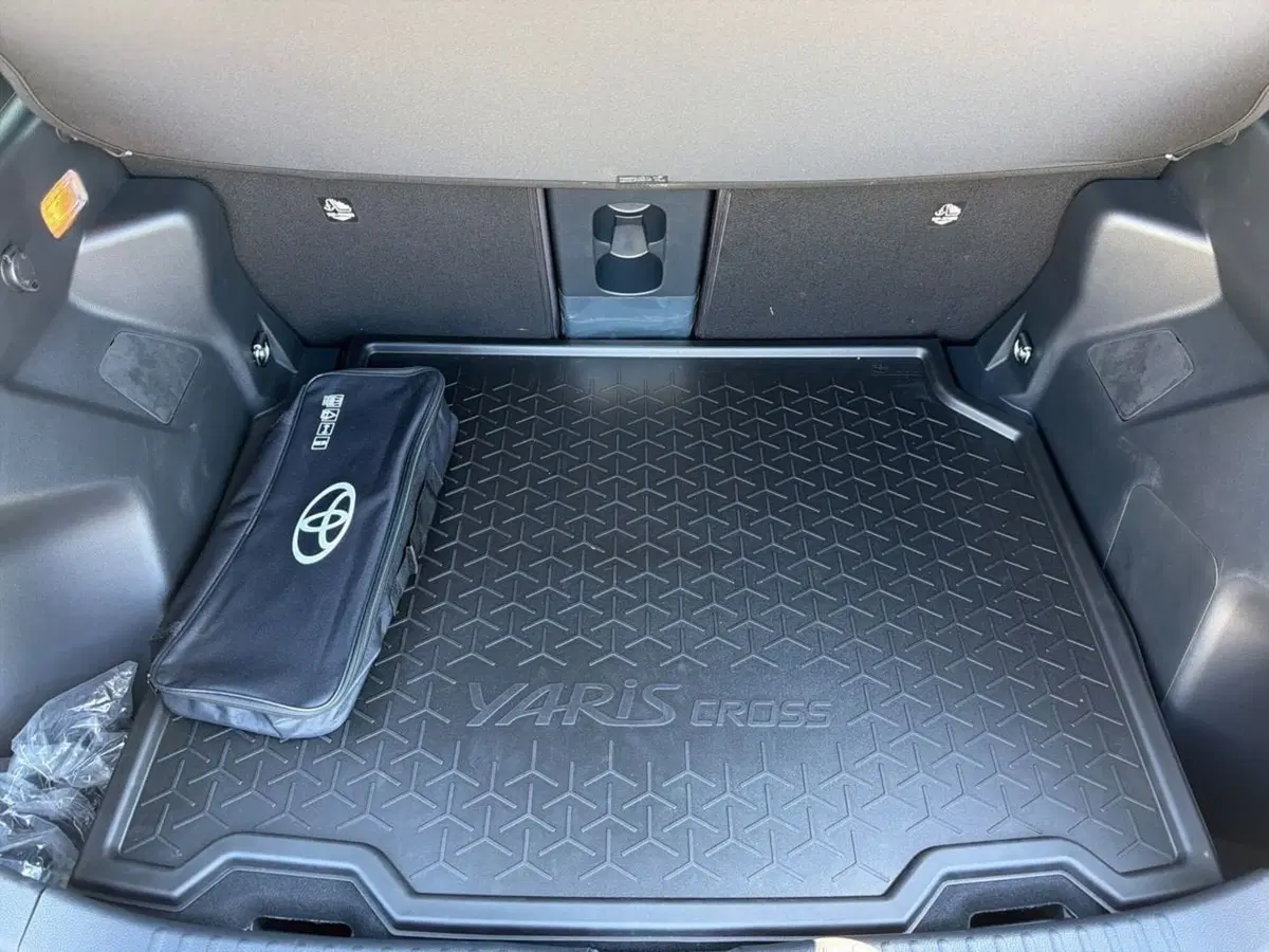 Toyota Yaris Cross nuova a Siracusa (6)