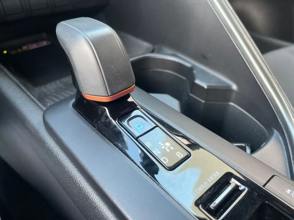 Toyota Toyota C-HR usata a Ragusa (12)