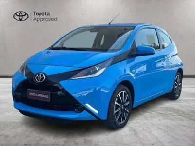 Toyota Aygo 1.0 VVT-i 69 CV 5 porte x-play del 2018 usata a Ragusa
