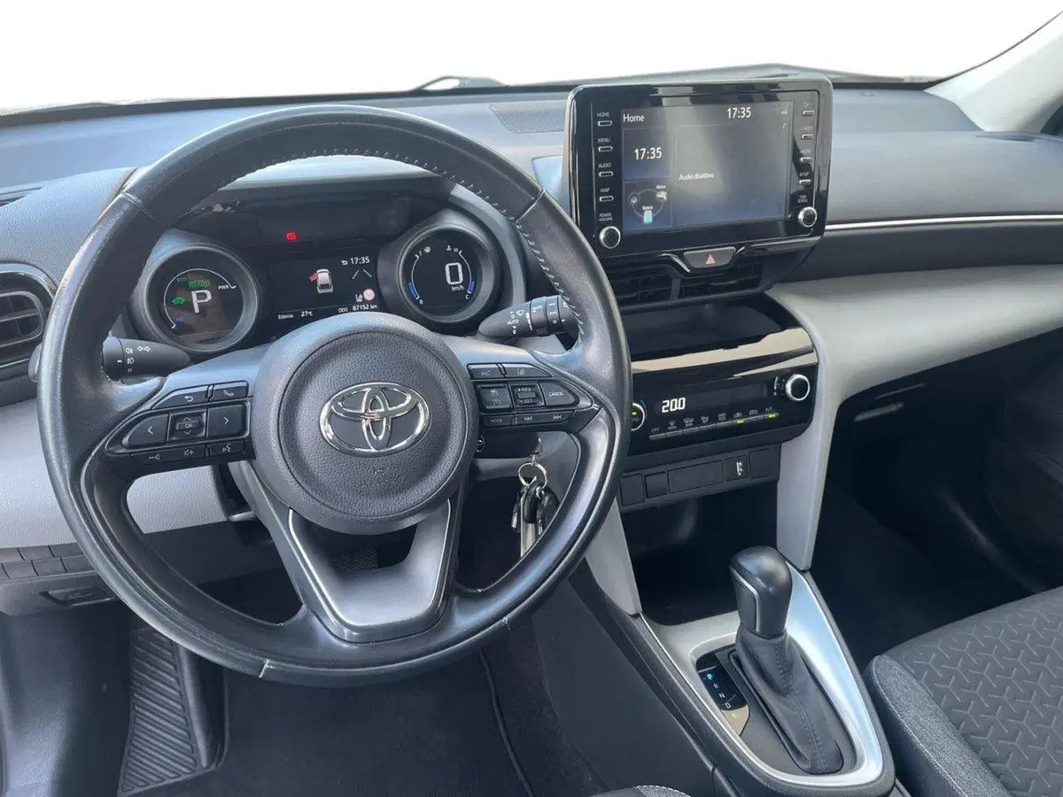 Toyota Yaris Cross usata a Ragusa (8)