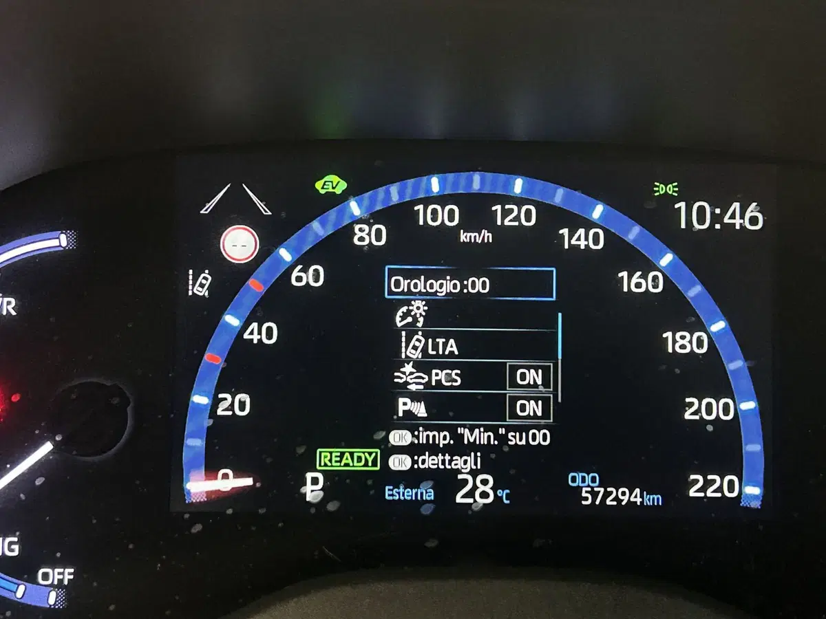 Toyota Yaris Cross usata a Milano (7)