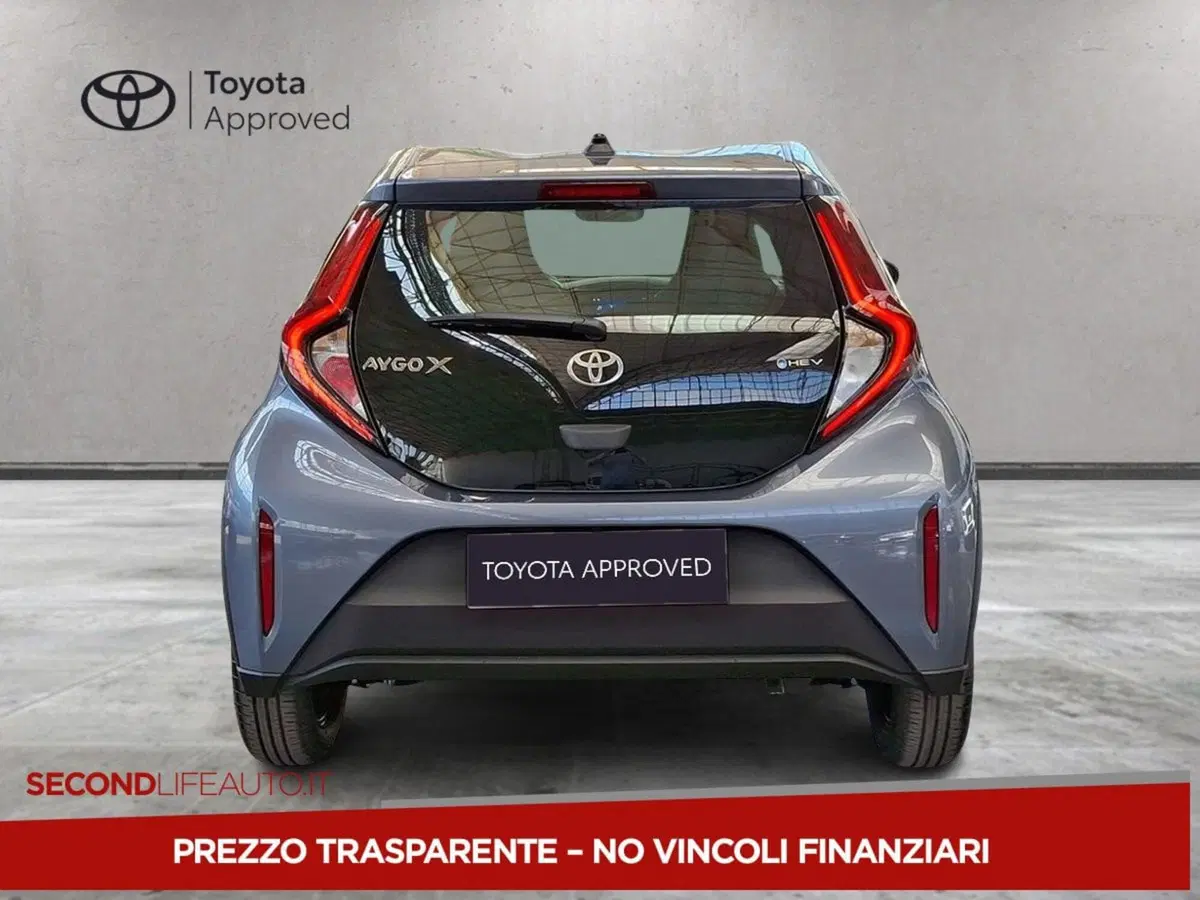 Toyota Aygo X nuova a Chieti (4)