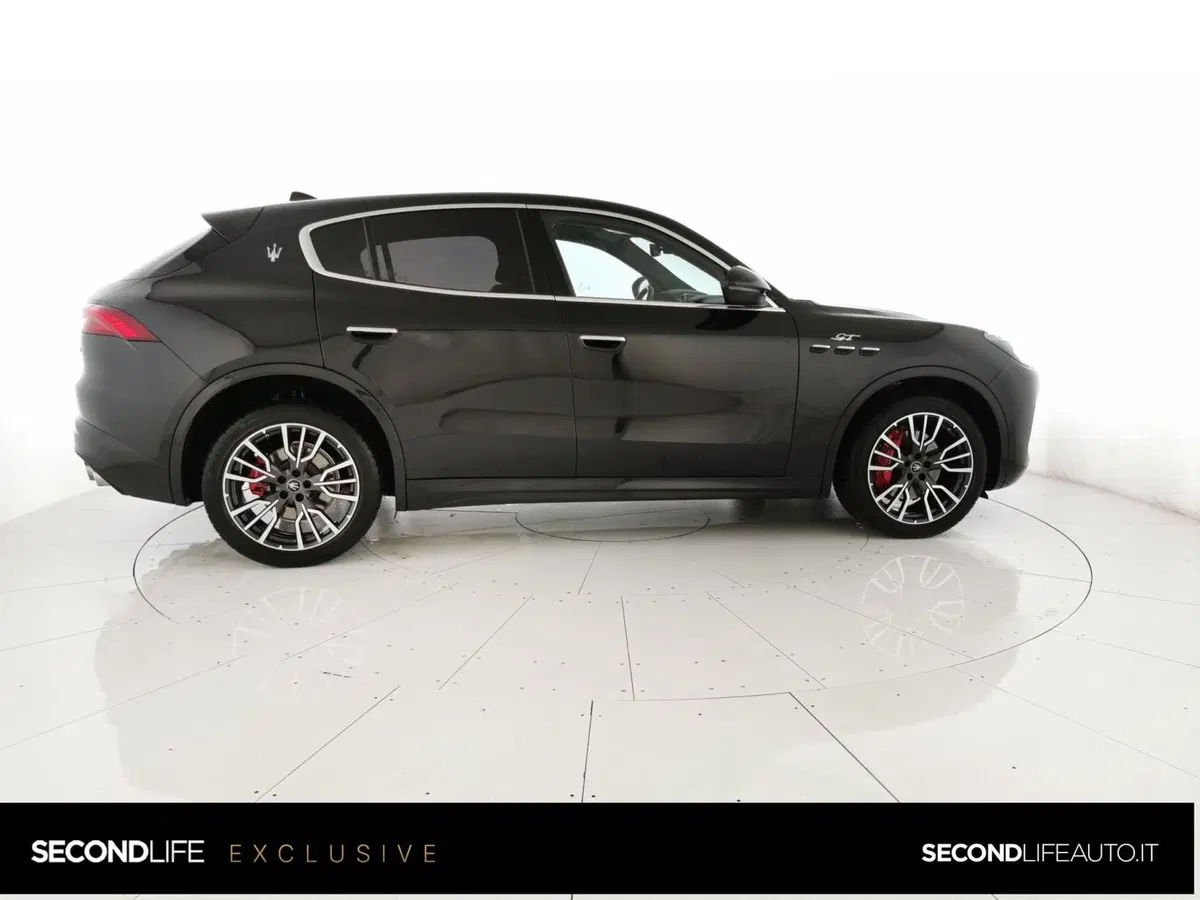 Maserati Grecale usata a Roma (4)