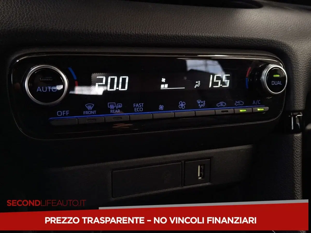 Toyota Yaris usata a Roma (11)