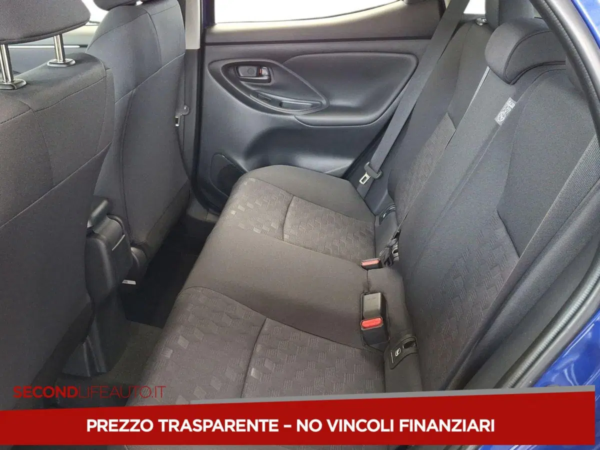 Toyota Yaris Cross nuova a Chieti (16)