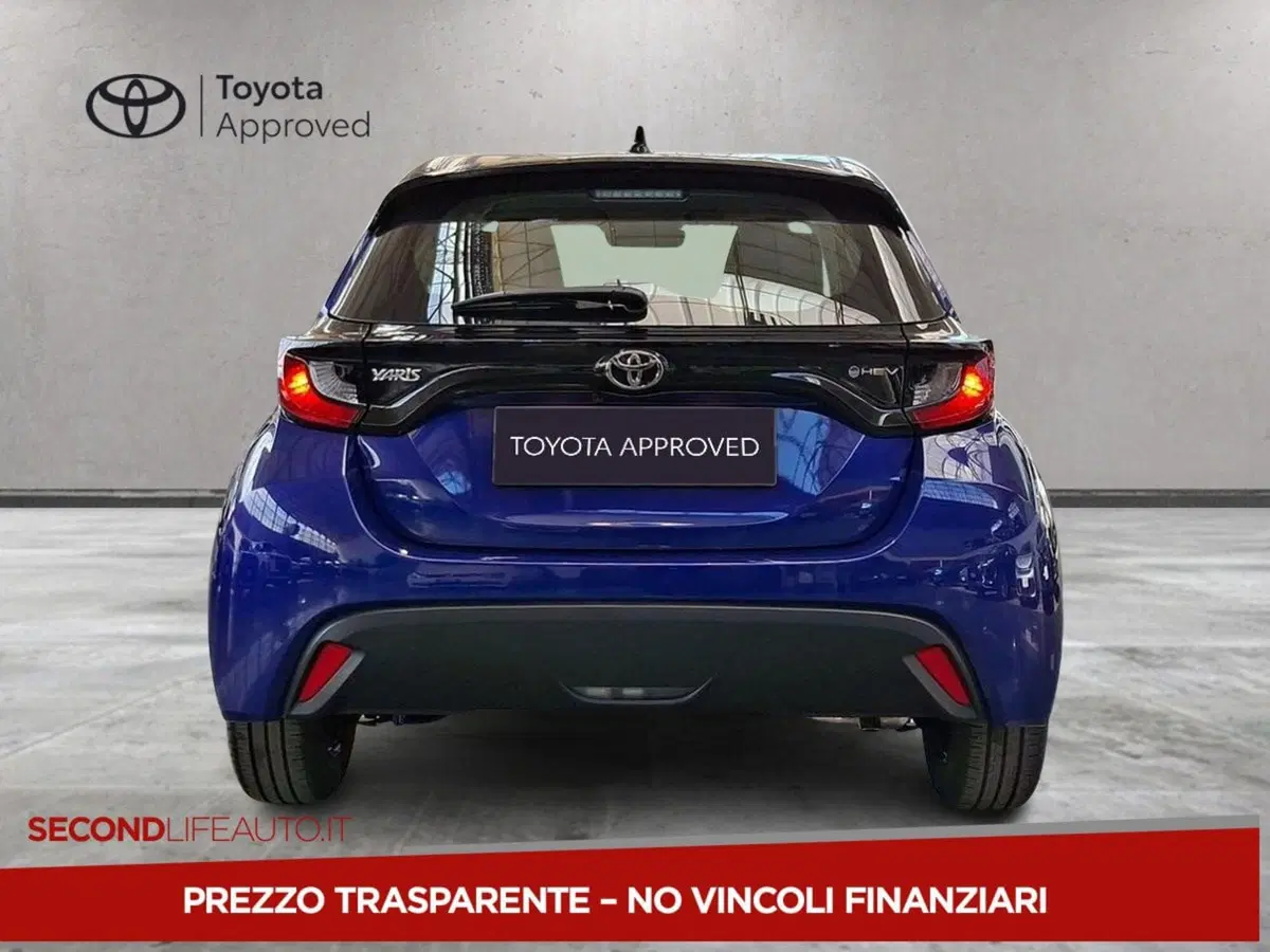 Toyota Yaris Cross nuova a Chieti (4)