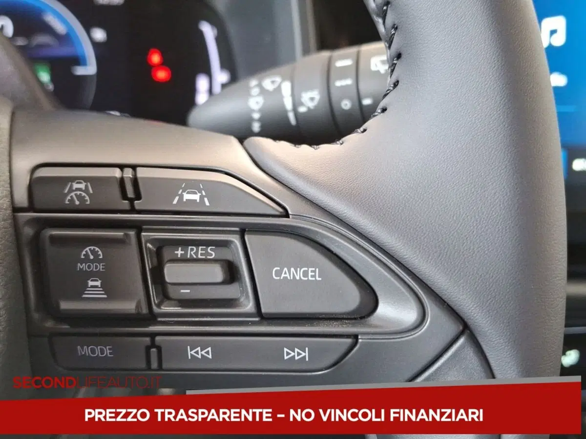 Toyota Aygo X nuova a Chieti (12)