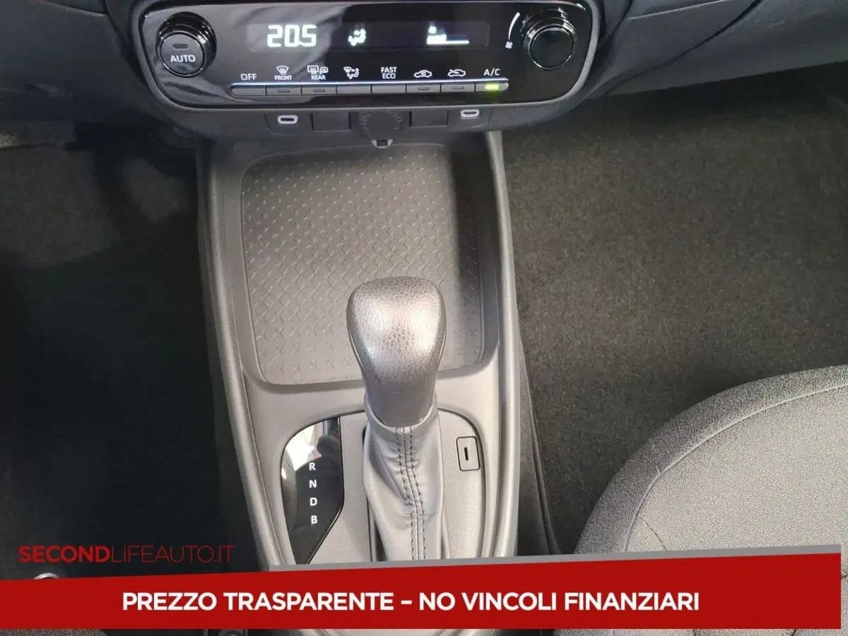 Toyota Aygo X nuova a Chieti (16)