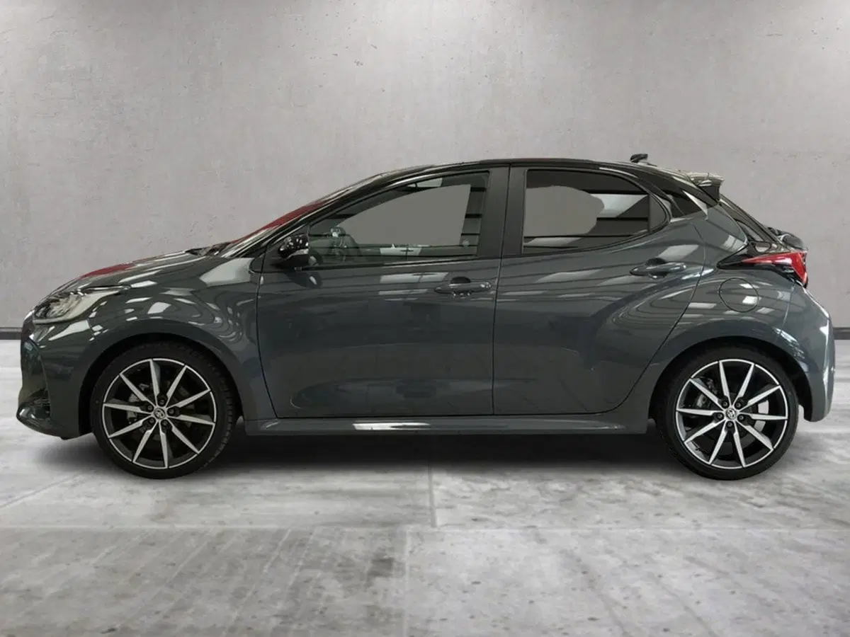 Toyota Yaris GR Sport usata a Roma (2)