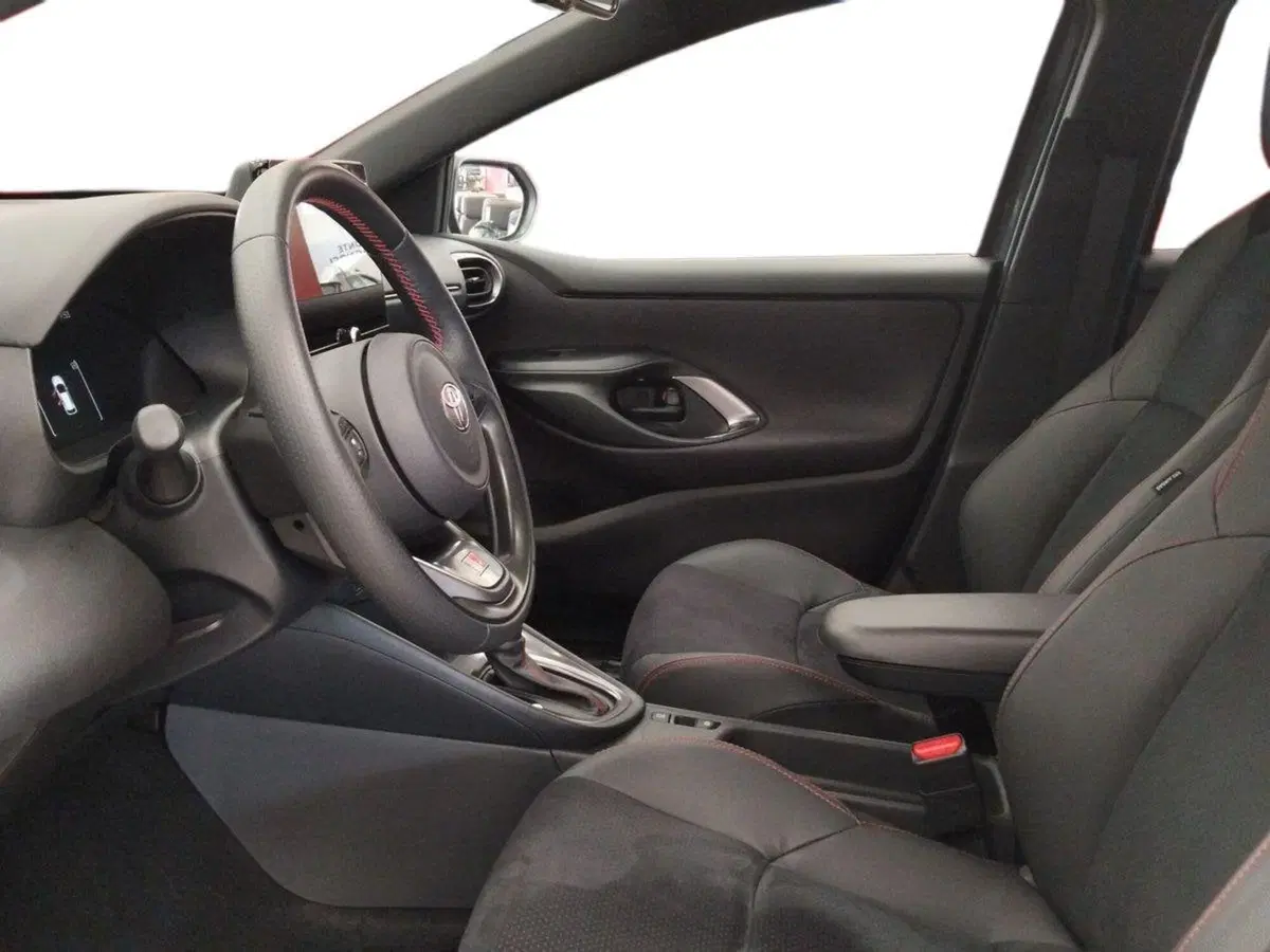 Toyota Yaris GR Sport usata a Roma (6)