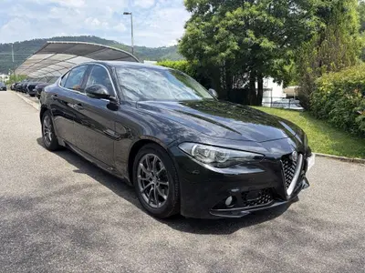 Alfa Romeo Giulia 2.2 Turbodiesel 150 CV del 2017 usata a La Spezia