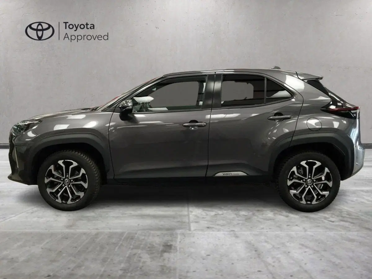 Toyota Yaris Cross usata a Roma (3)