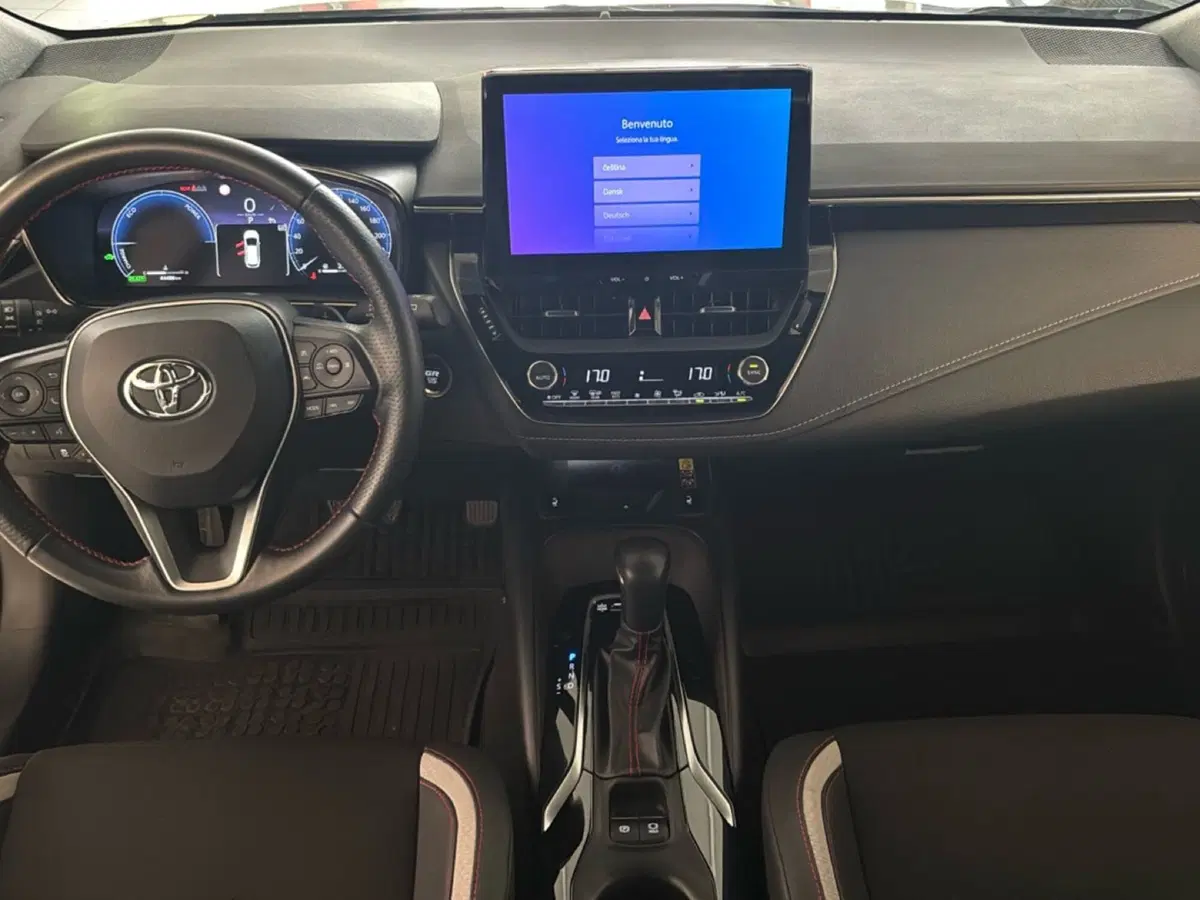 Toyota Corolla Touring Sports usata a Bologna (10)