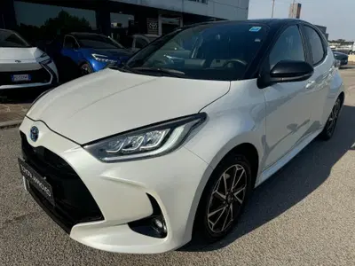 Toyota Yaris 1.5 Hybrid 5 porte Style del 2022 usata a Modena