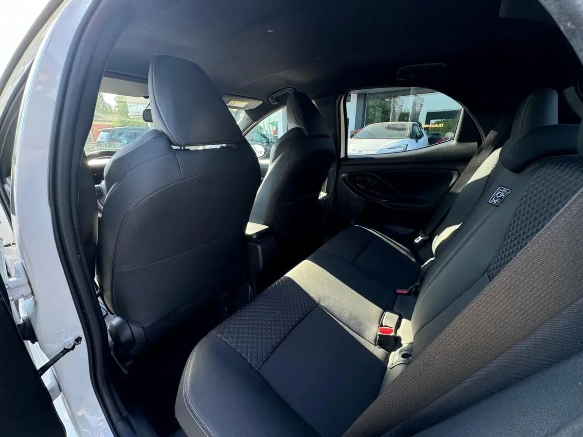 Toyota Yaris usata a Modena (13)