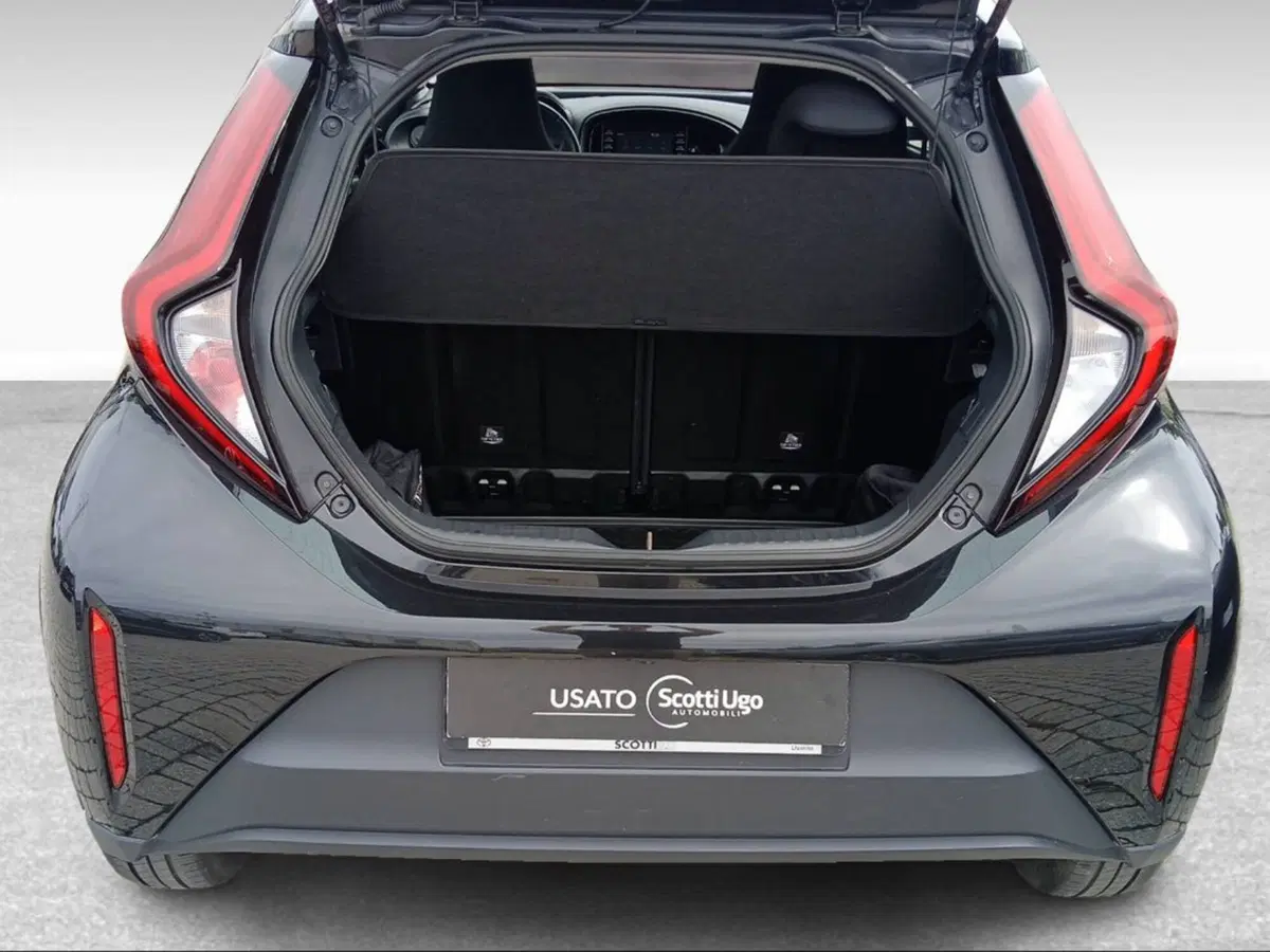 Toyota Aygo X usata a Firenze (6)