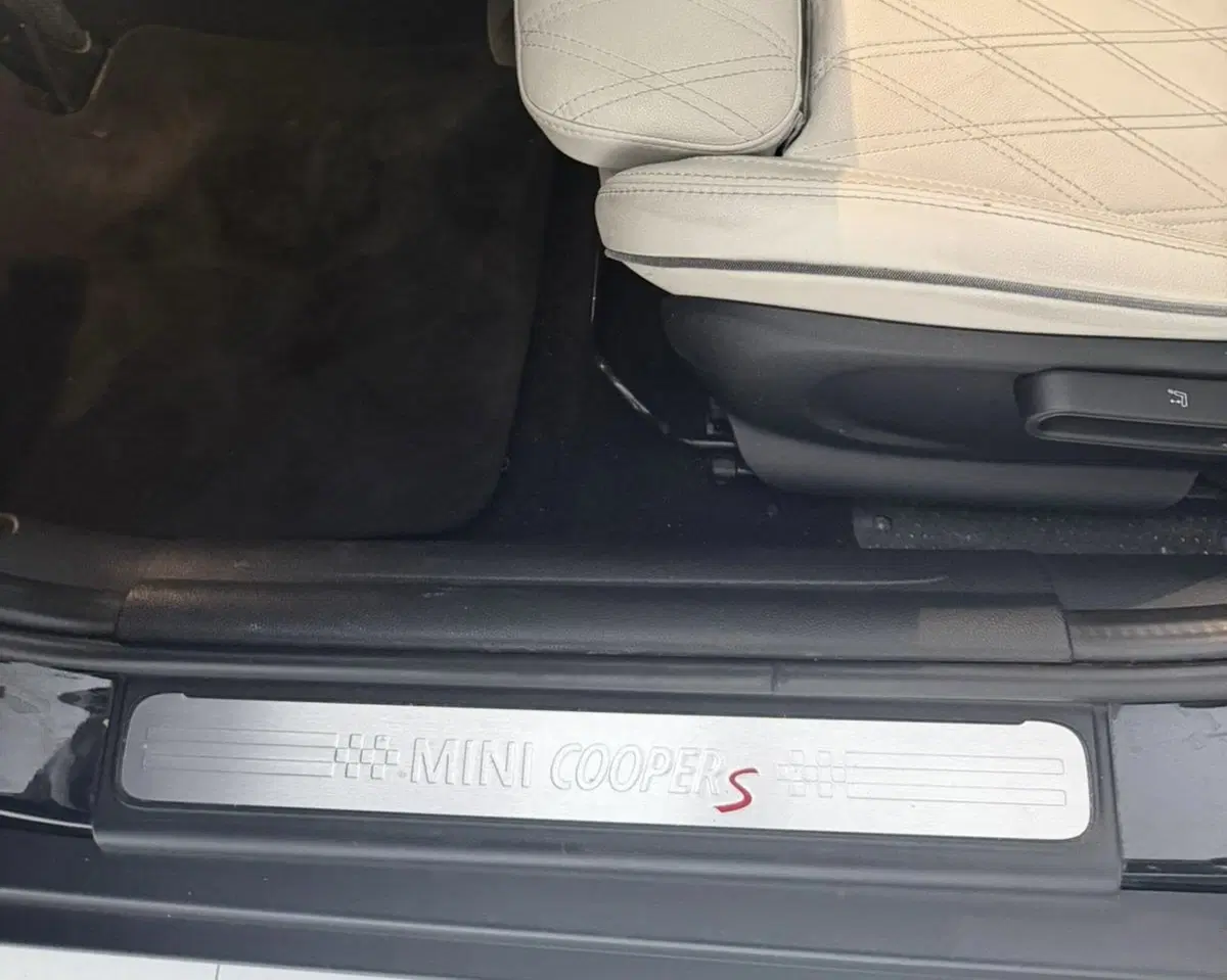 MINI Mini usata a Parma (19)