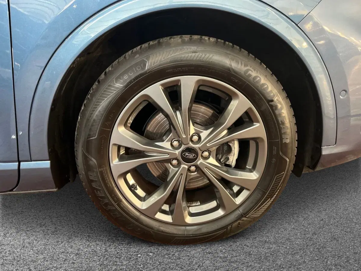Ford Kuga usata a Lecce (6)