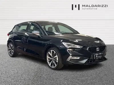 SEAT Leon 1.5 TGI DSG FR del 2022 usata a Foggia