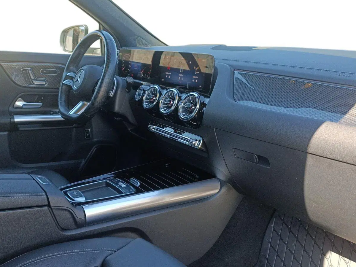 Mercedes-Benz GLA SUV usata a Lecce (15)