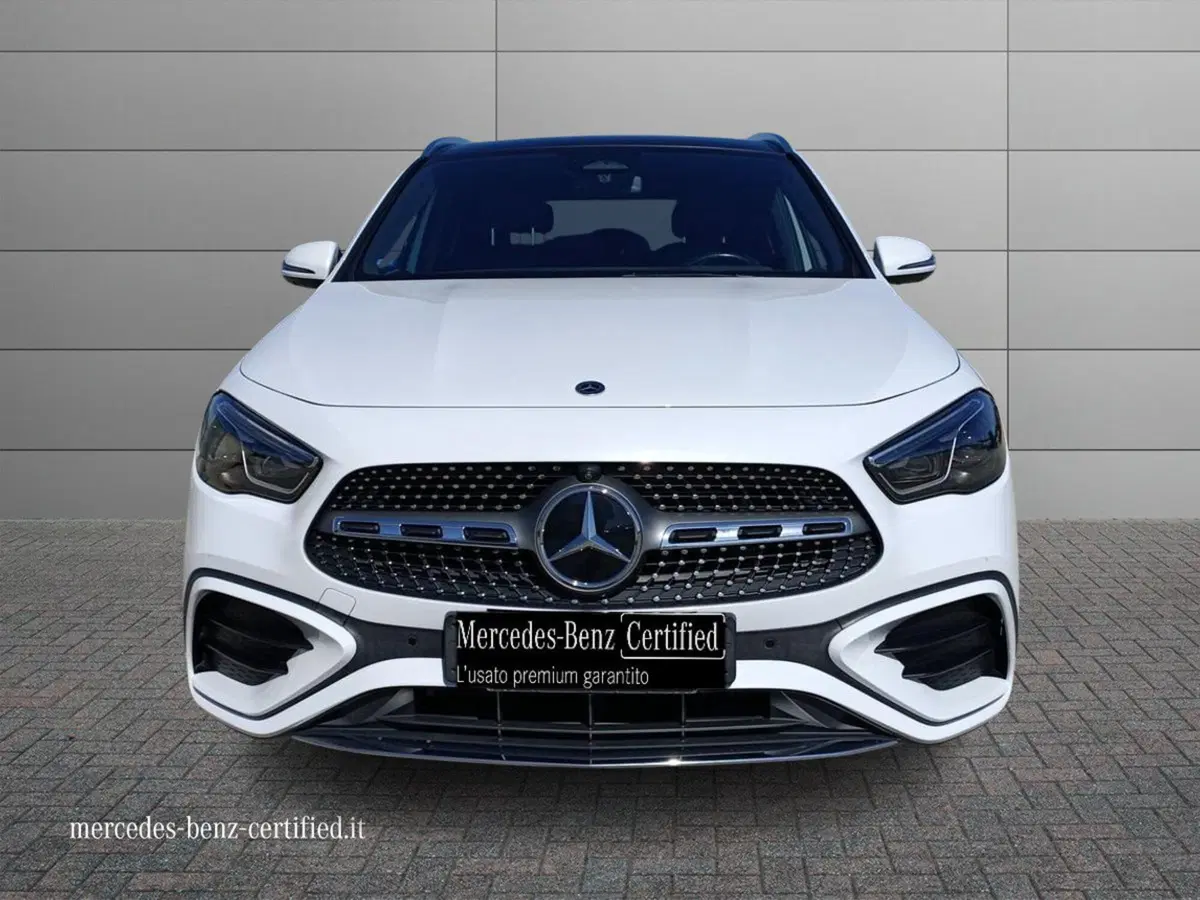 Mercedes-Benz GLA SUV usata a Lecce (3)
