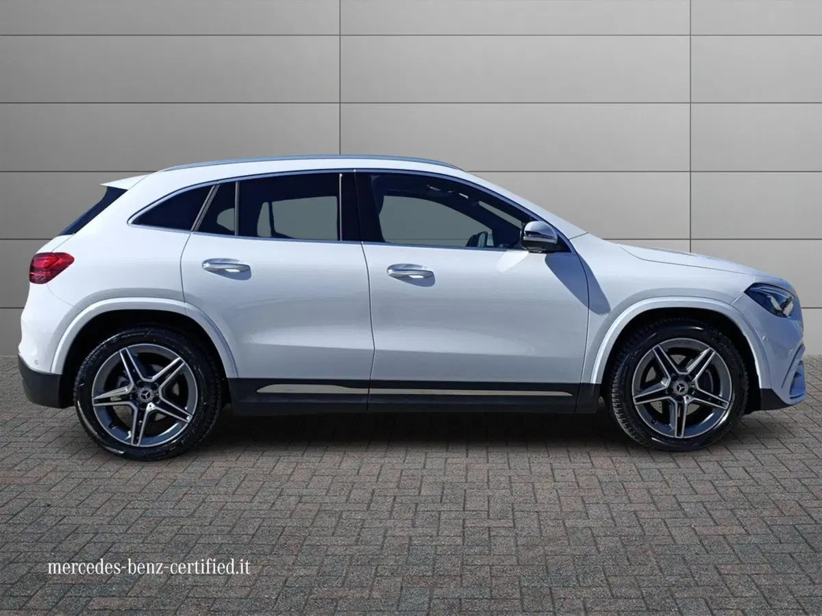 Mercedes-Benz GLA SUV usata a Lecce (5)