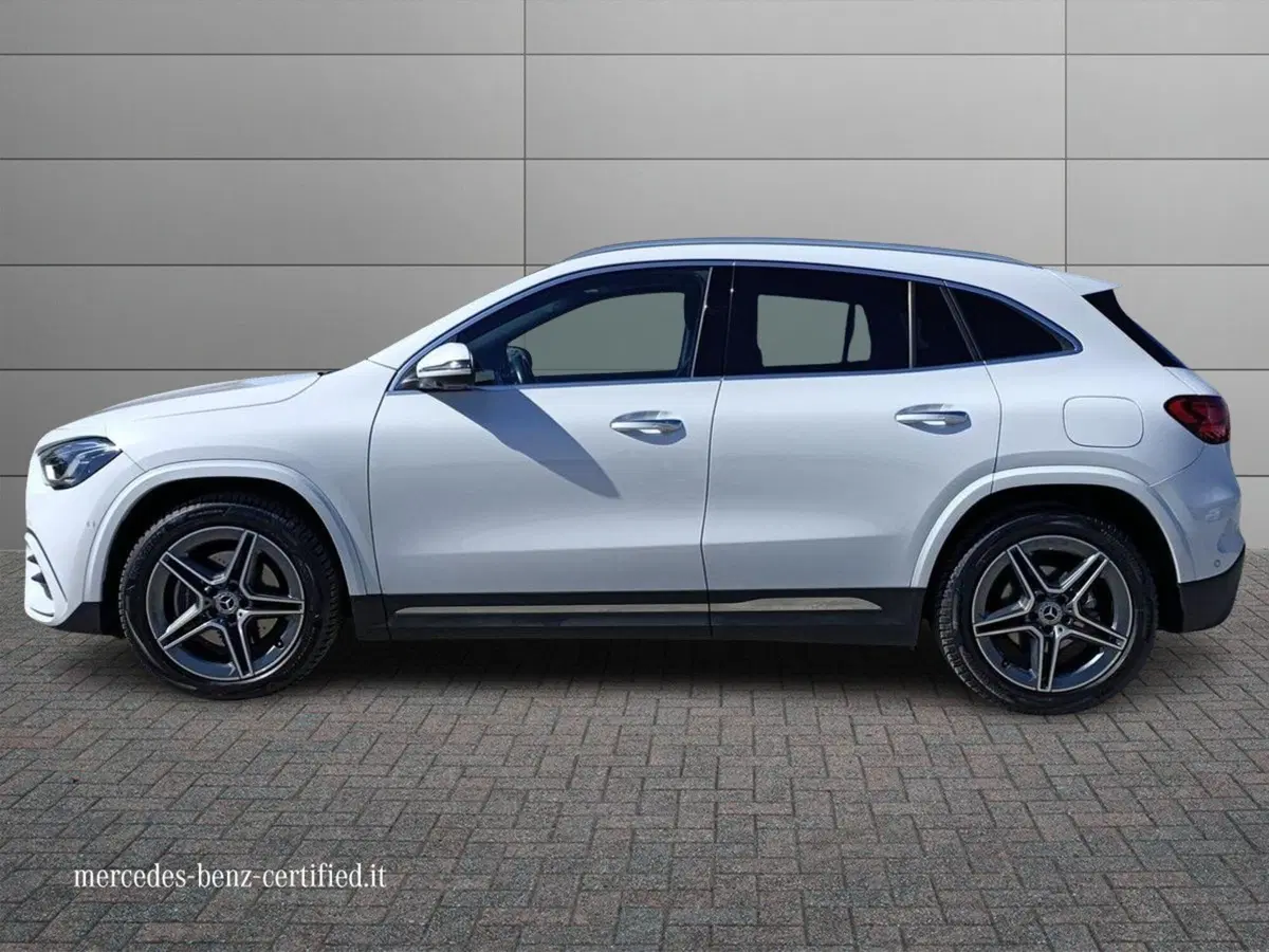 Mercedes-Benz GLA SUV usata a Lecce (6)