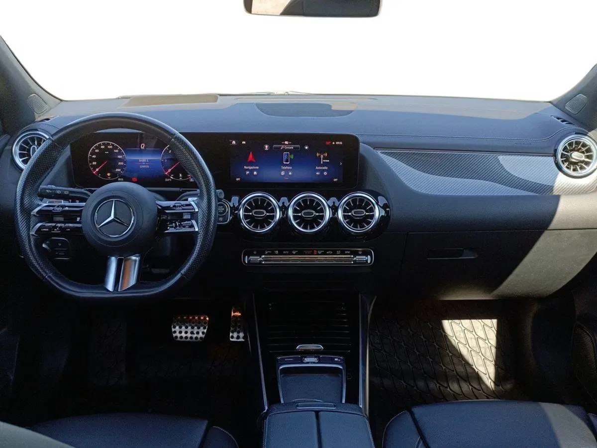 Mercedes-Benz GLA SUV usata a Lecce (9)