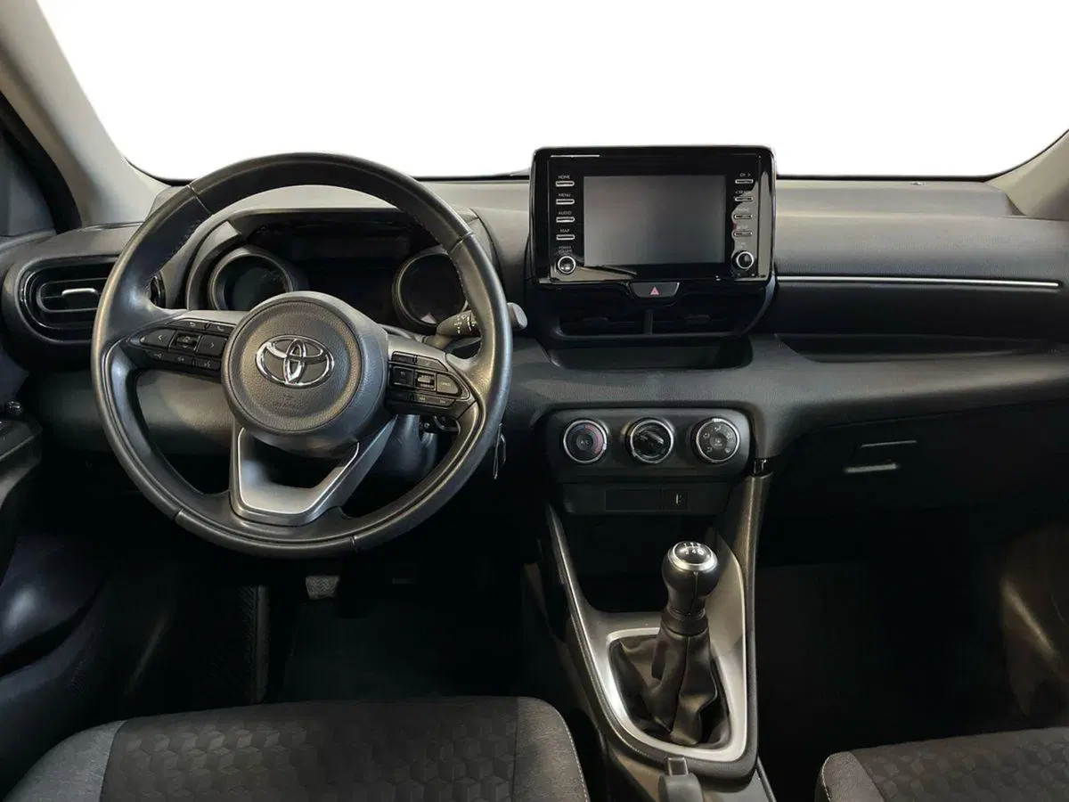 Toyota Yaris usata a Bari (8)