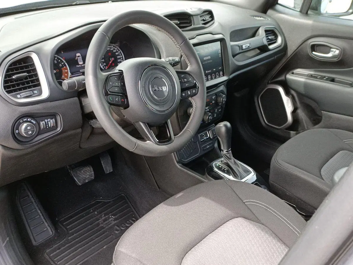 Jeep Renegade usata a Bari (10)