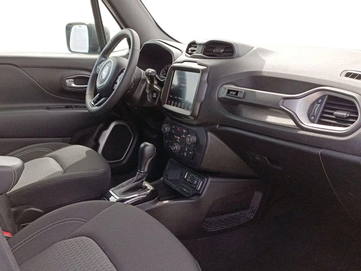 Jeep Renegade usata a Bari (9)